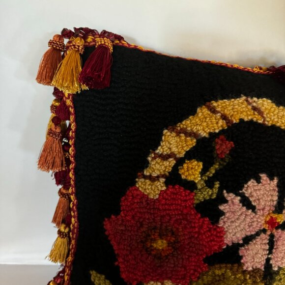Vtg MCM Hand Hooked Wool Throw Toss Pillow Flower Basket 17x17" Cushion Tasseled - Picture 6 of 16